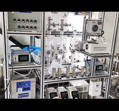 多级臭氧催化氧化膜反应器测试现场 